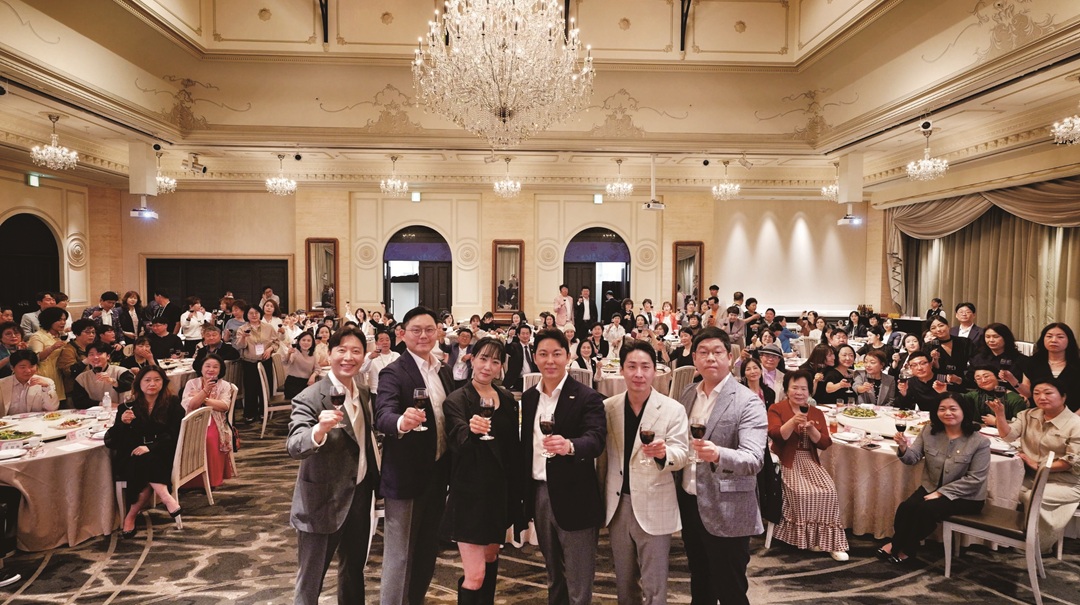 젊음과 도전으로 시장을 넓히는 퍼스트코리아