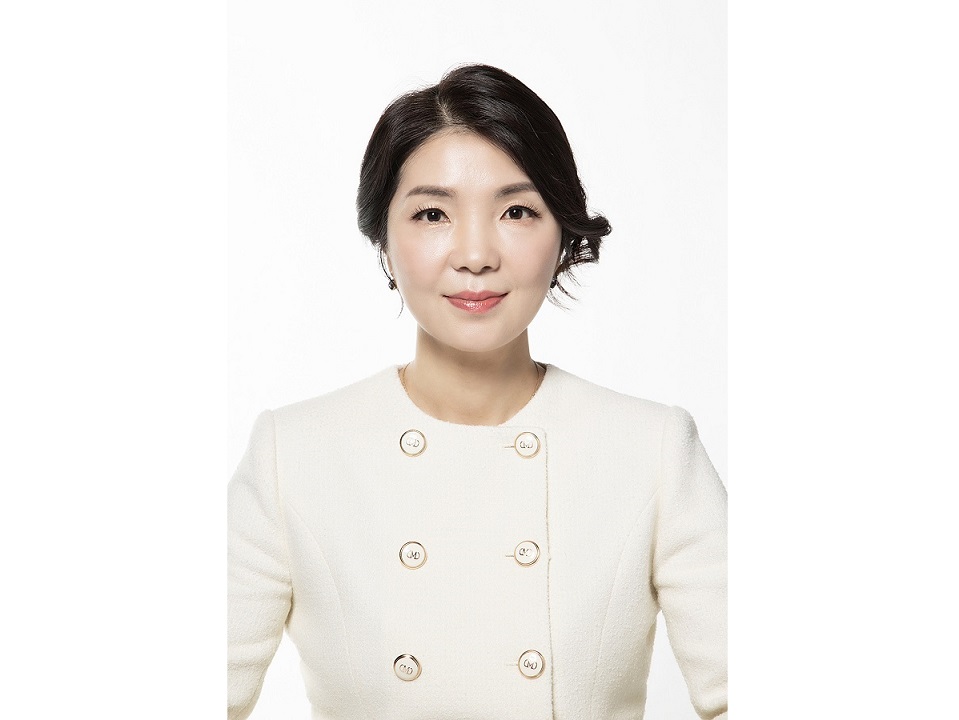 한국암웨이 새 대표에 신은자 전무 임명