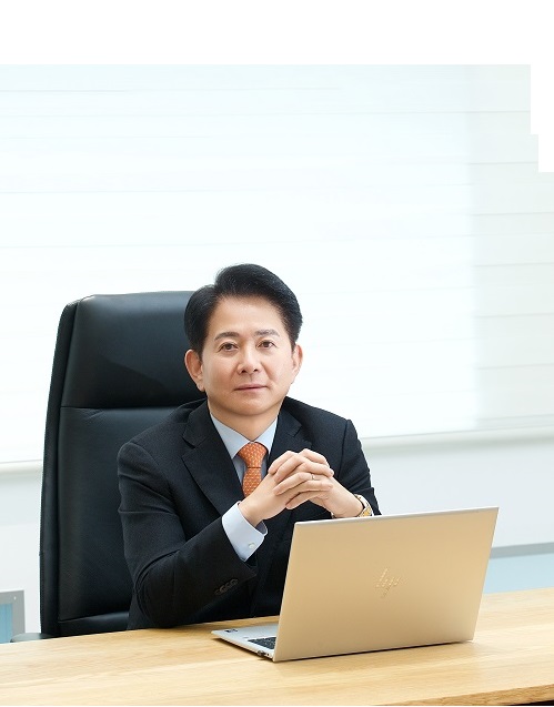 가보지 않은 길,  개척자의 마음으로 걷는다