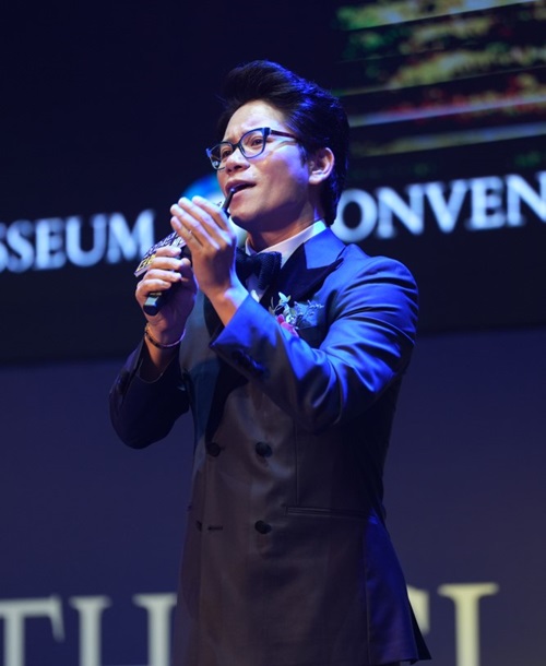 더클라세움 김영삼 의장